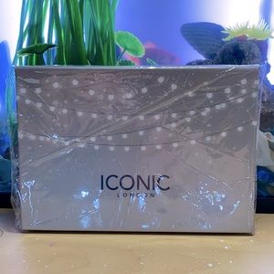 Iconic London Blaze Chaser palette. New, unopened.